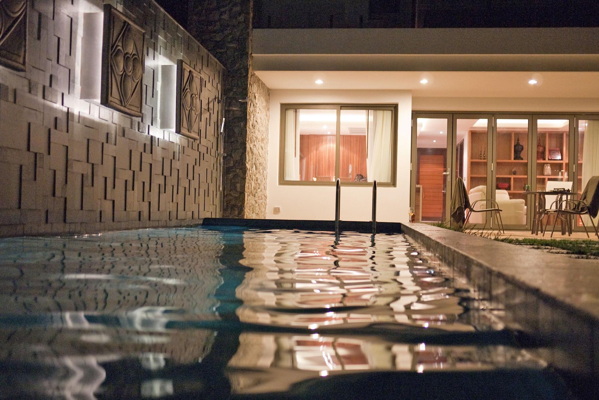 The Nchantra Pool Suite Phuket Koh Sirey Ngoại thất bức ảnh