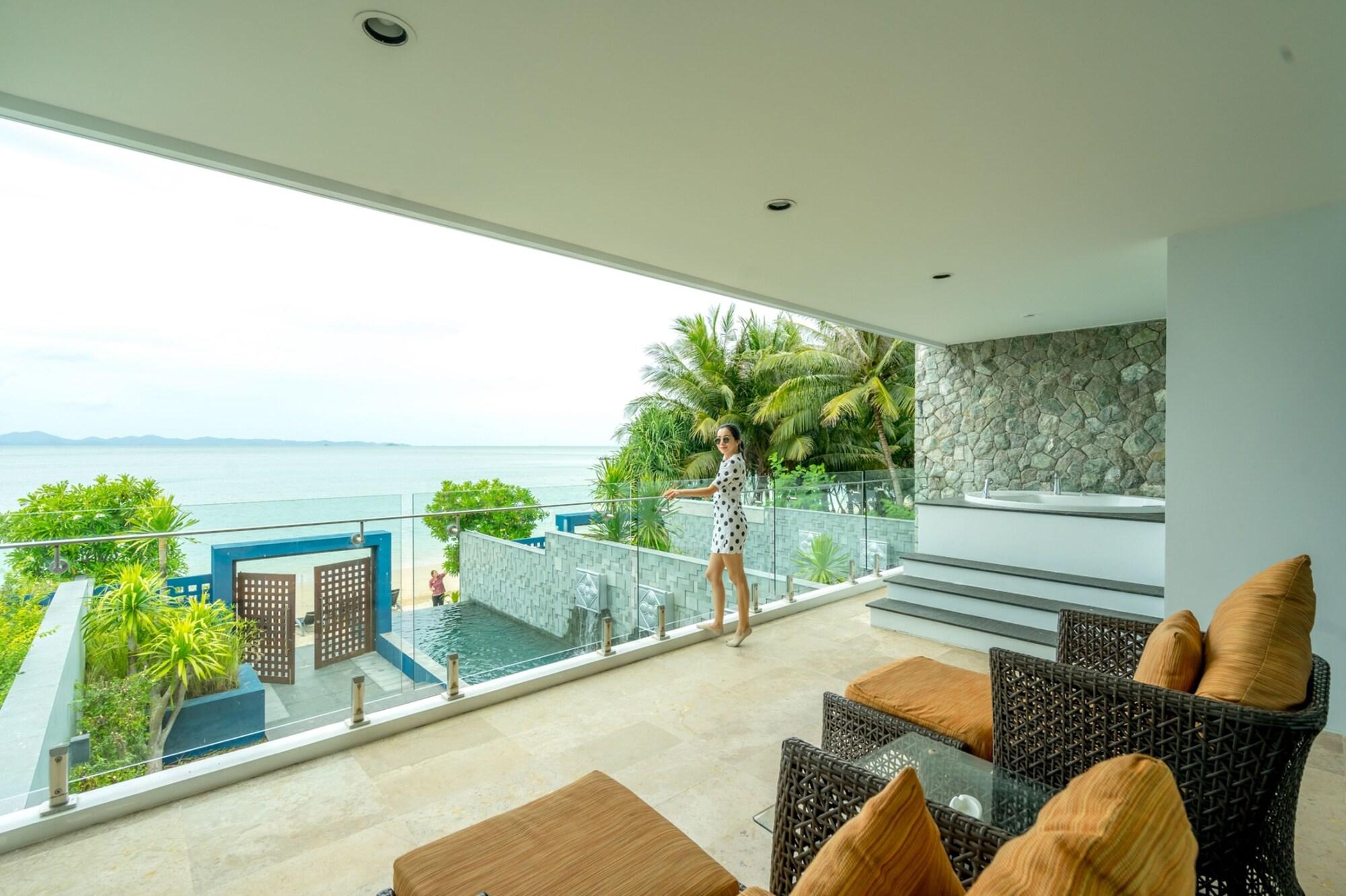 The Nchantra Pool Suite Phuket Koh Sirey Ngoại thất bức ảnh