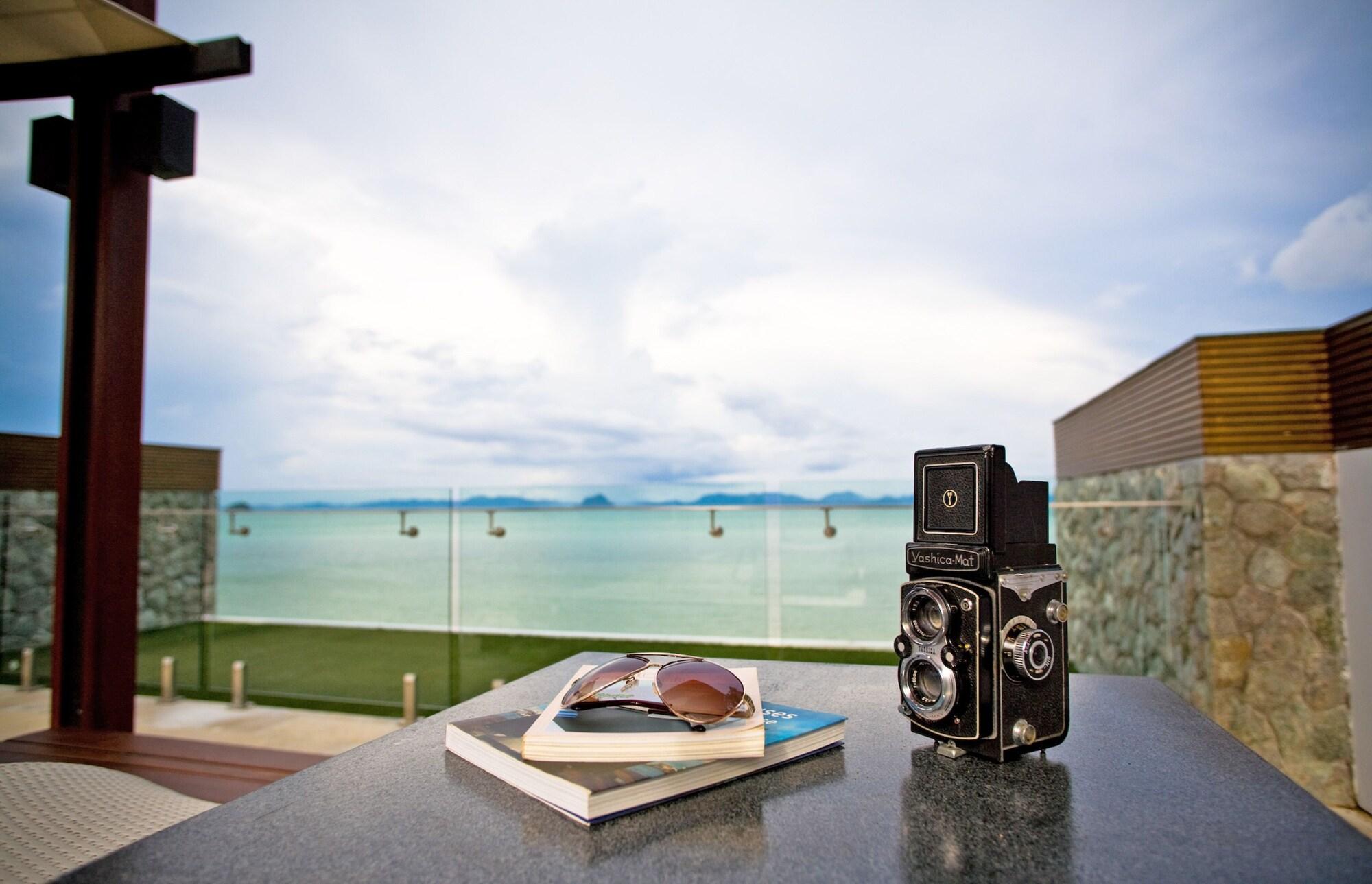 The Nchantra Pool Suite Phuket Koh Sirey Ngoại thất bức ảnh